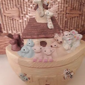 Adorable Ceramic Noah's Ark Figurine - Child's Room/ Baby Nursery - Baby Gift